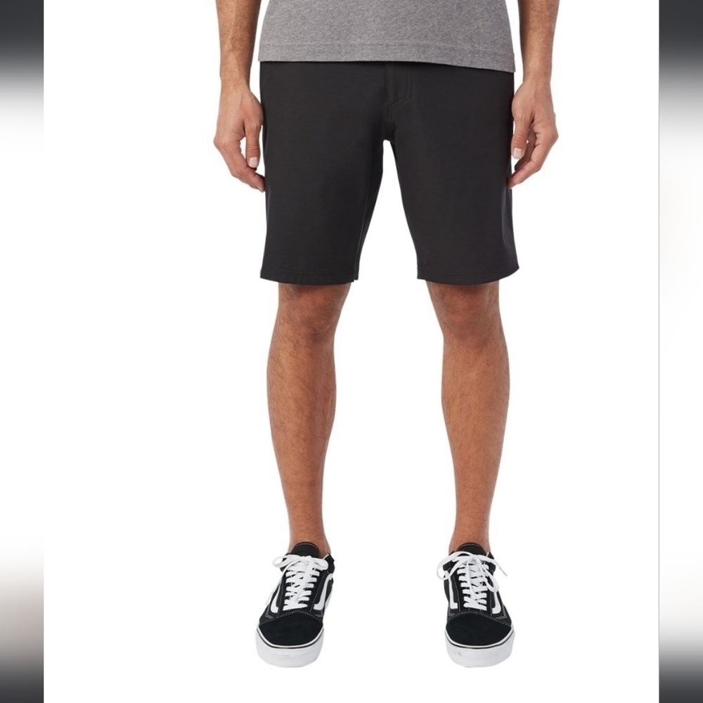O'NEIL MENS CHARKOAL PLAID TECHNICAL SHORTS 34 NEW